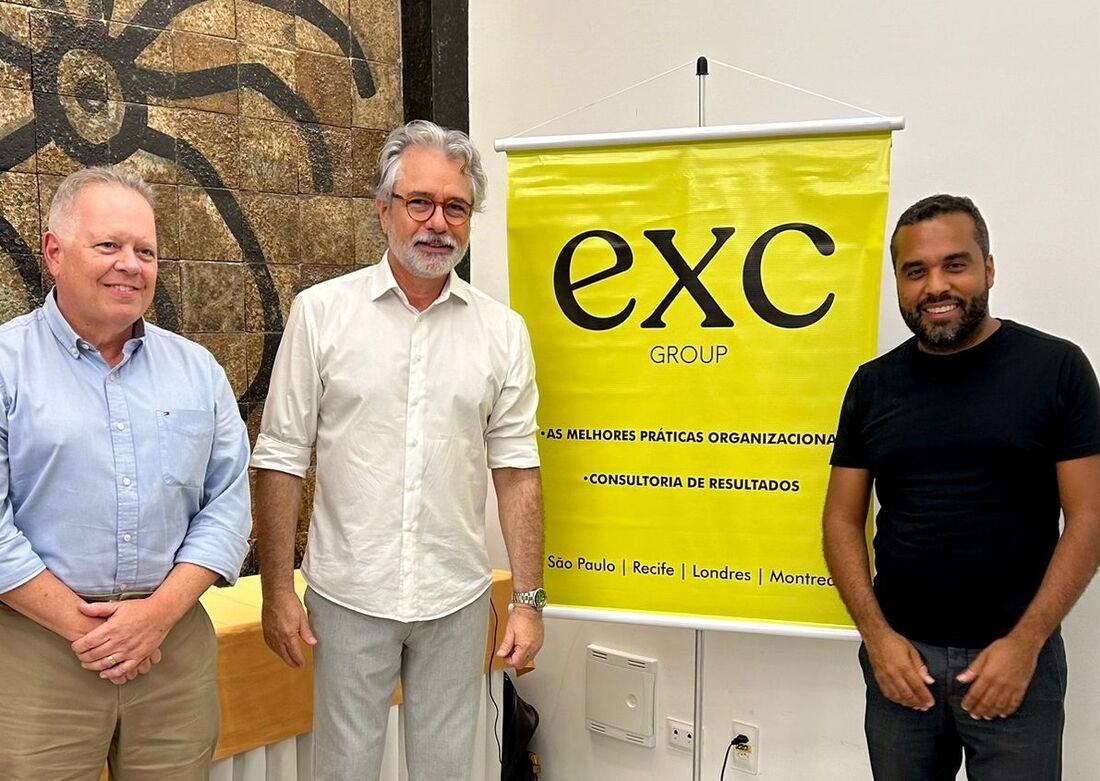 Executivos participam de treinamento organizacional no Recife Park Hotel