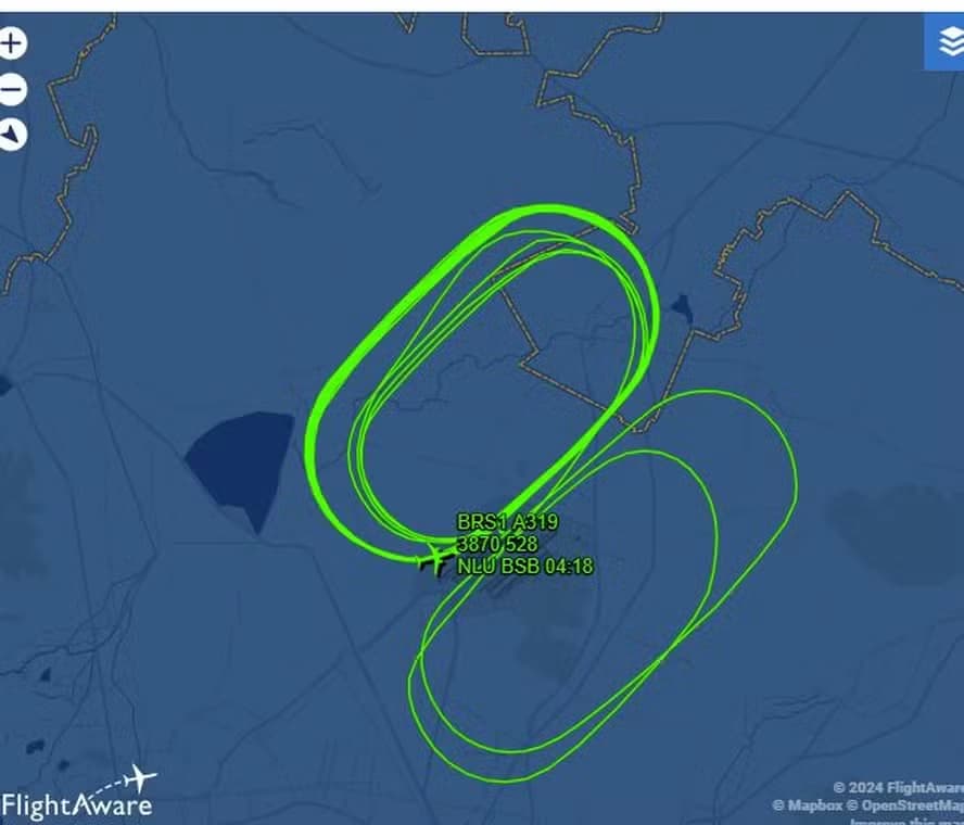 Avião de Lula dá voltas antes de pousar