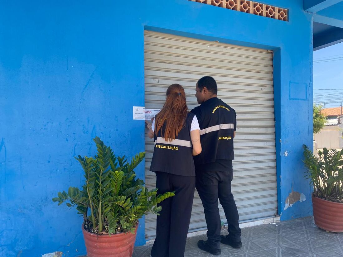 Farmácia no bairro Antônio Cassimiro, em Petrolina, foi interditada pela Vigilância Sanitária