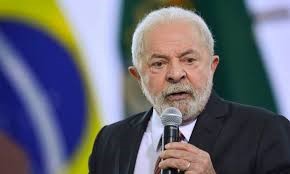 Presidente Lula estuda reforma ministerial