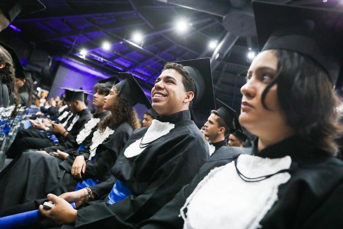 220 estudantes se formam na área de tecnologia no programa Embarque Digital, do Recife