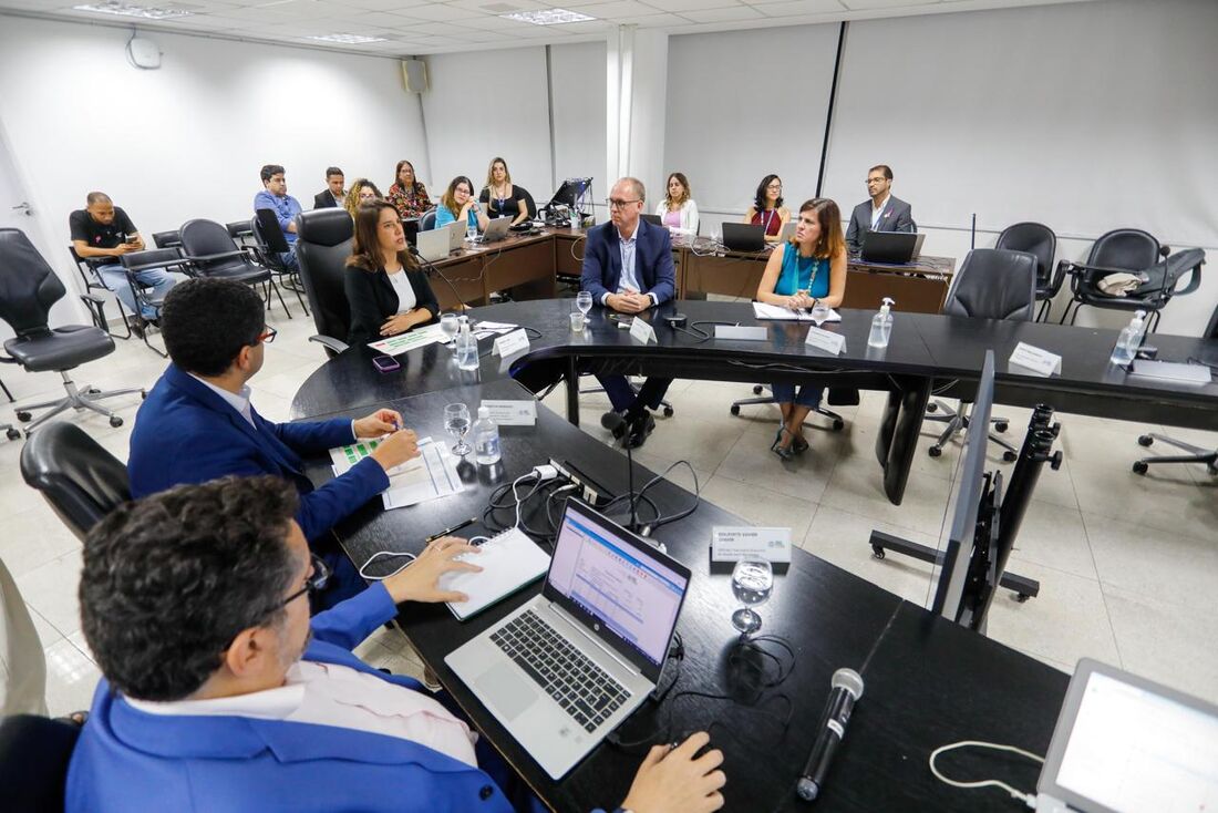 Reunião do programa Juntos pela Segurança com presença da governadora Raquel Lyra 