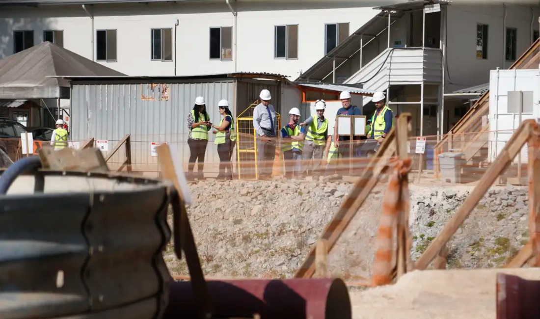 O sítio arqueológico foi encontrado em junho de 2022 no local onde ficava a quadra da escola de samba Vai-Vai