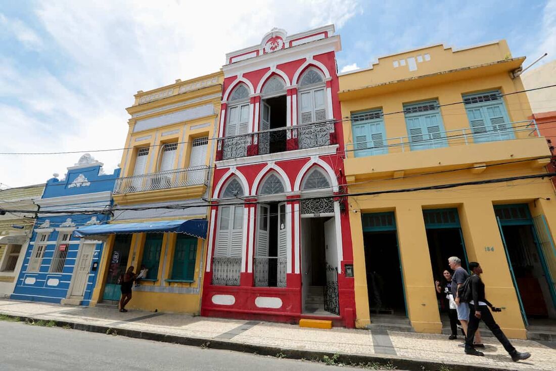 Instituto Ploeg, na rua da Santa Cruz, no Bairro da Boa Vista.