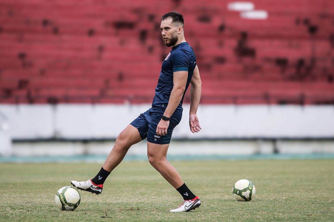 Lucas Bessa está na última fase do protocolo de recuperação e já trabalha com bola  