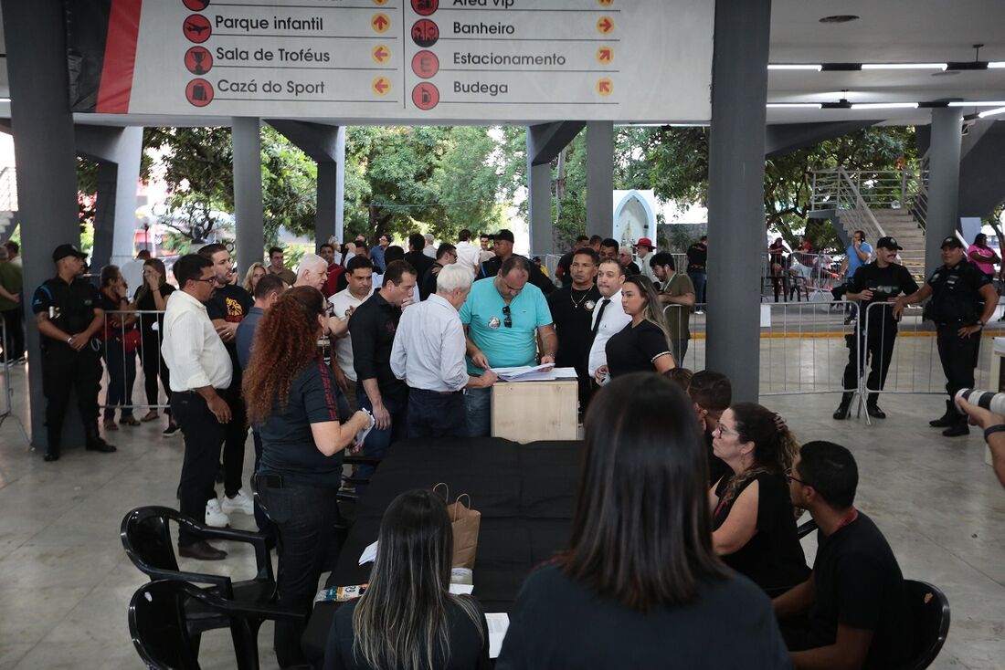 Votação na Ilha do Retiro