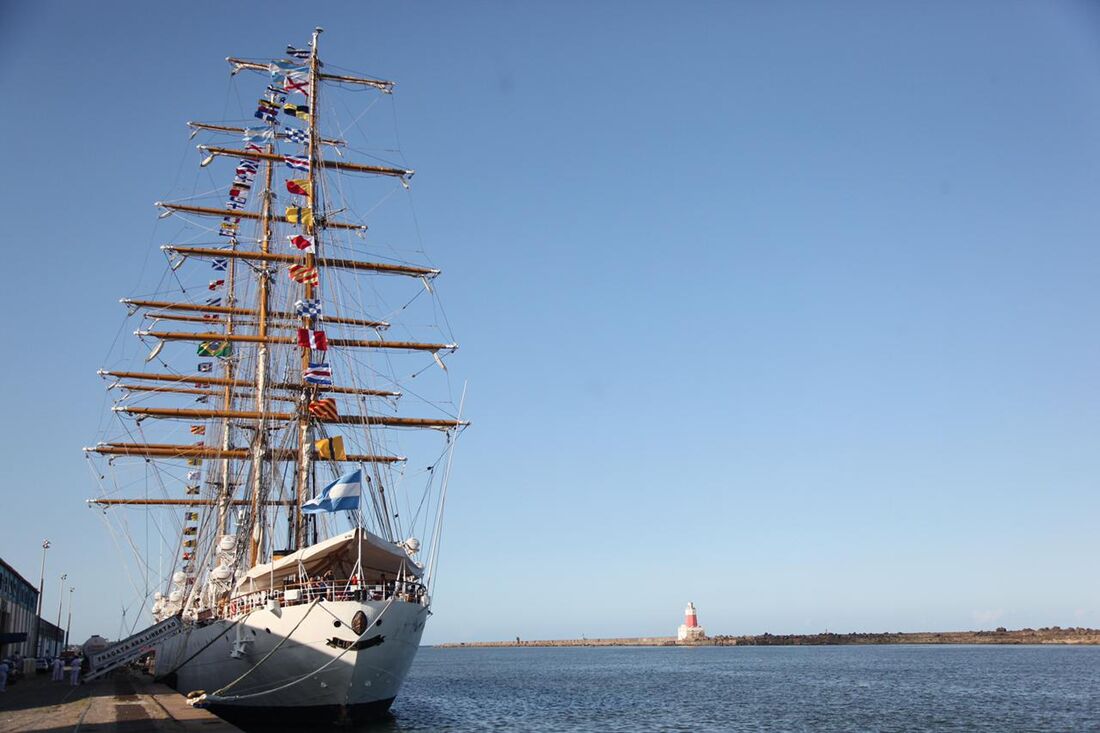 Fragata "Libertad" chega ao Recife