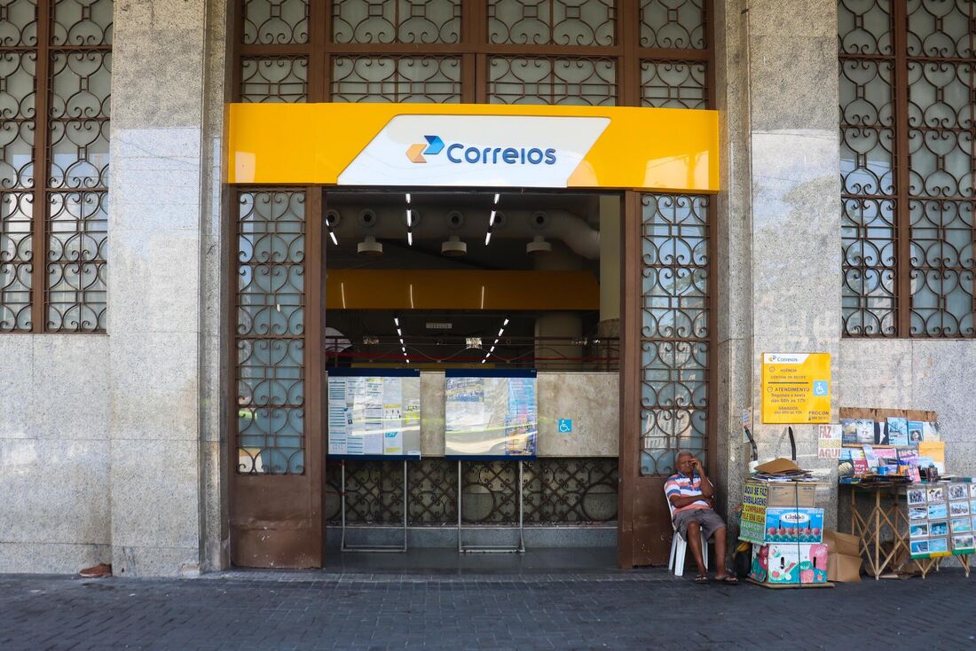 Fachada dos Correios no Centro do Recife