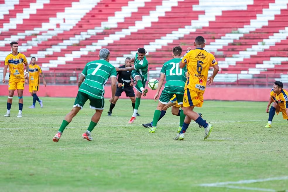 Partida de estreia do América-PE na Série A3 do Pernambucano, contra o Pesqueira, nos Aflitos