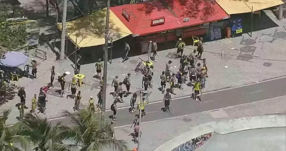 Confusão no Rio de Janeiro com torcedores do Peñarol