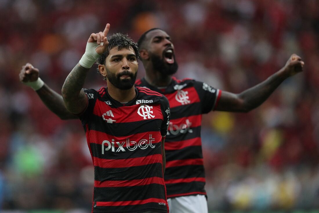 Gabigol marcou dois gols e ajudou Flamengo a sair na frente na decisão da Copa do Brasil