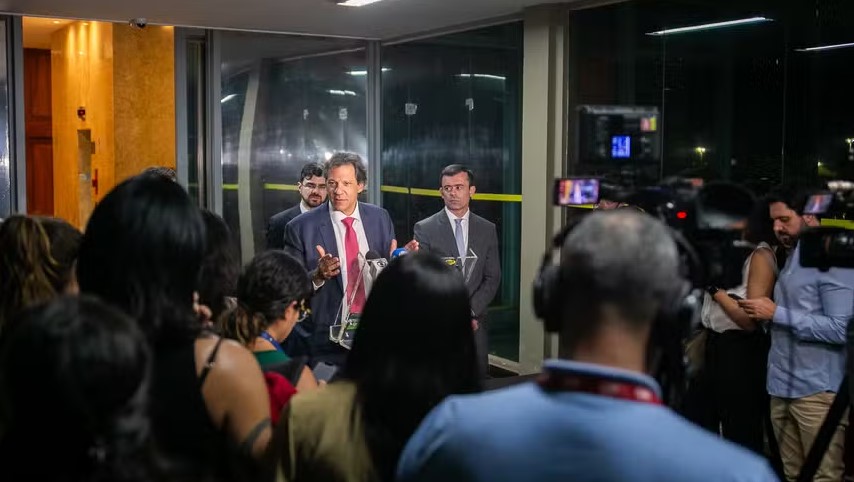 O ministro da Fazenda, Fernando Haddad, durante entrevista à imprensa 