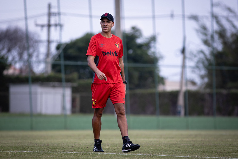 Pepa, treinador do Sport