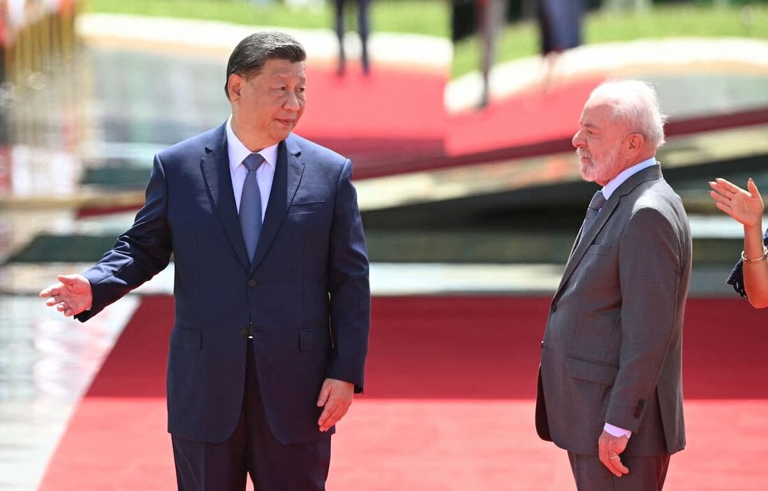 Luiz Inácio Lula da Silva recebe o presidente da China, Xi Jinping