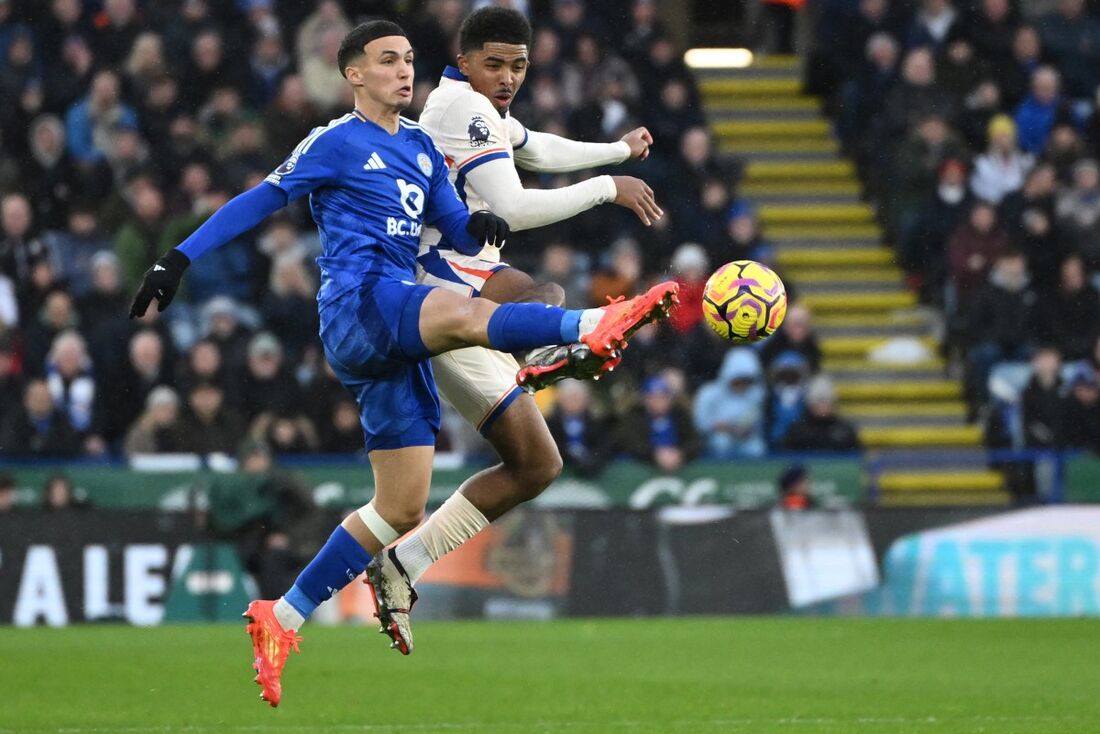 Lance de jogo entre Chelsea e Leicester