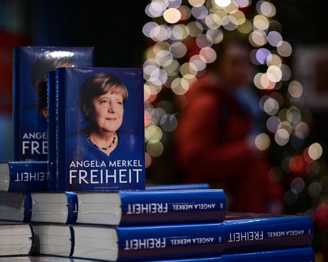 Os livros da ex-chanceler alemã Angela Merkel "Freedom: Memories 1954 - 2021"