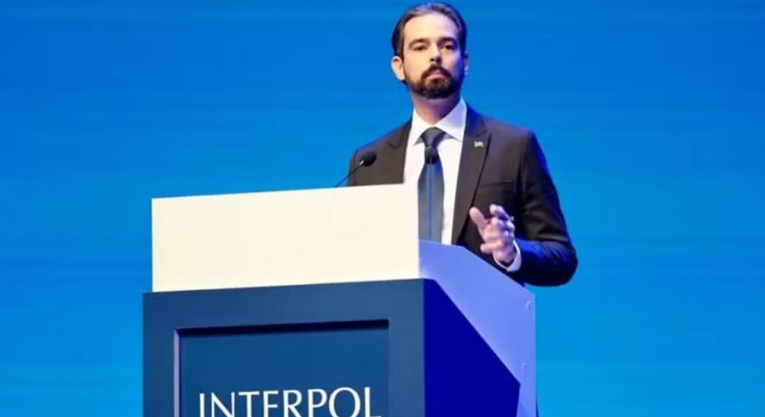 Delegado nordestino da PF assume comando da Interpol e se torna primeiro brasileiro no cargo