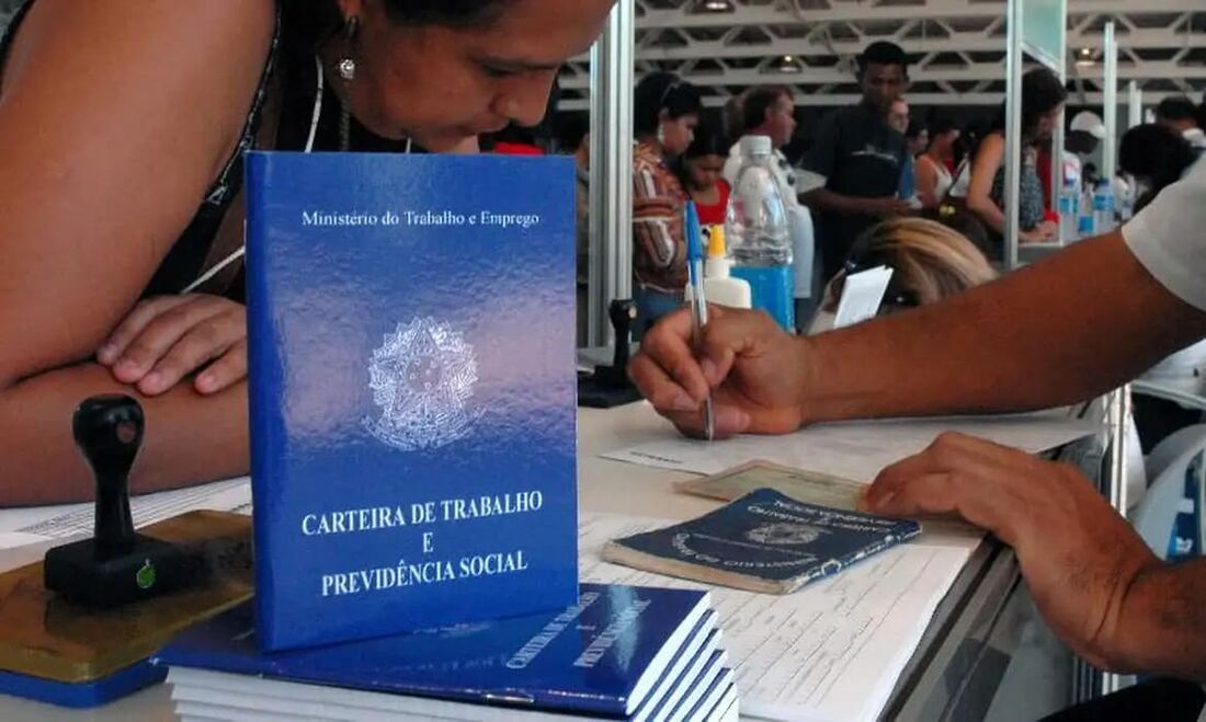 O Dieese divulgou, no contexto de Dia Nacional da Consciência Negra, celebrado ontem (20), um estudo sobre vários indicadores que apontam, apesar dos avanços, que a desigualdade racial de rendimentos persiste no Brasil