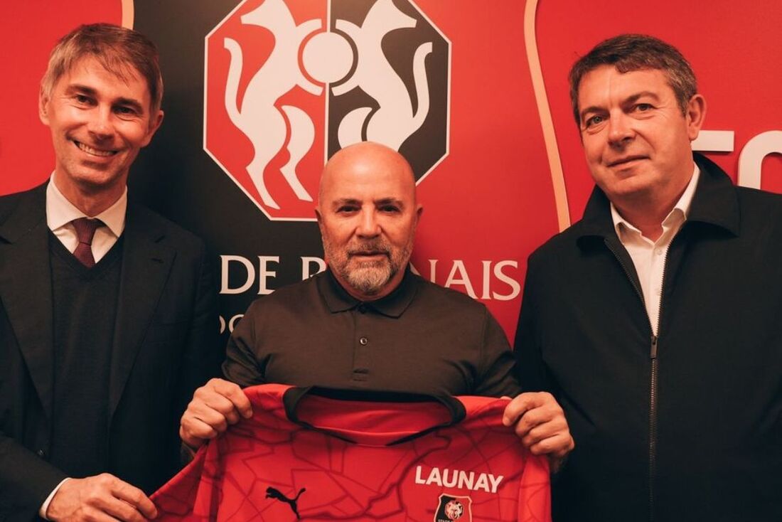 Sampaoli é apresentado como novo treinador de equipe francesa