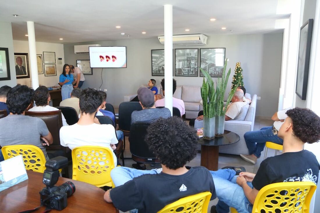 Palestra sobre Novembro Azul na Folha de Pernambuco 