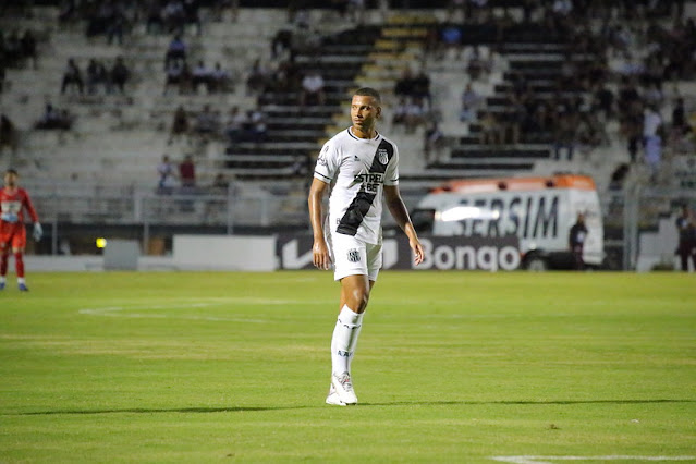 Mateus Silva, zagueiro da Ponte Preta