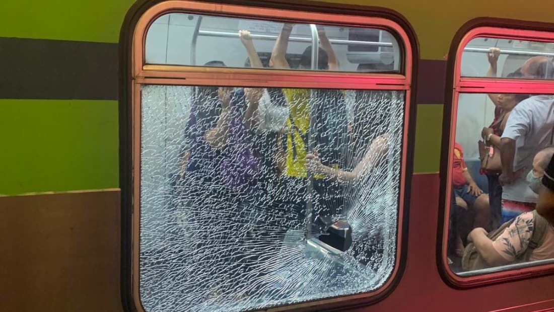 Trens do Metrô do Recife são apedrejados