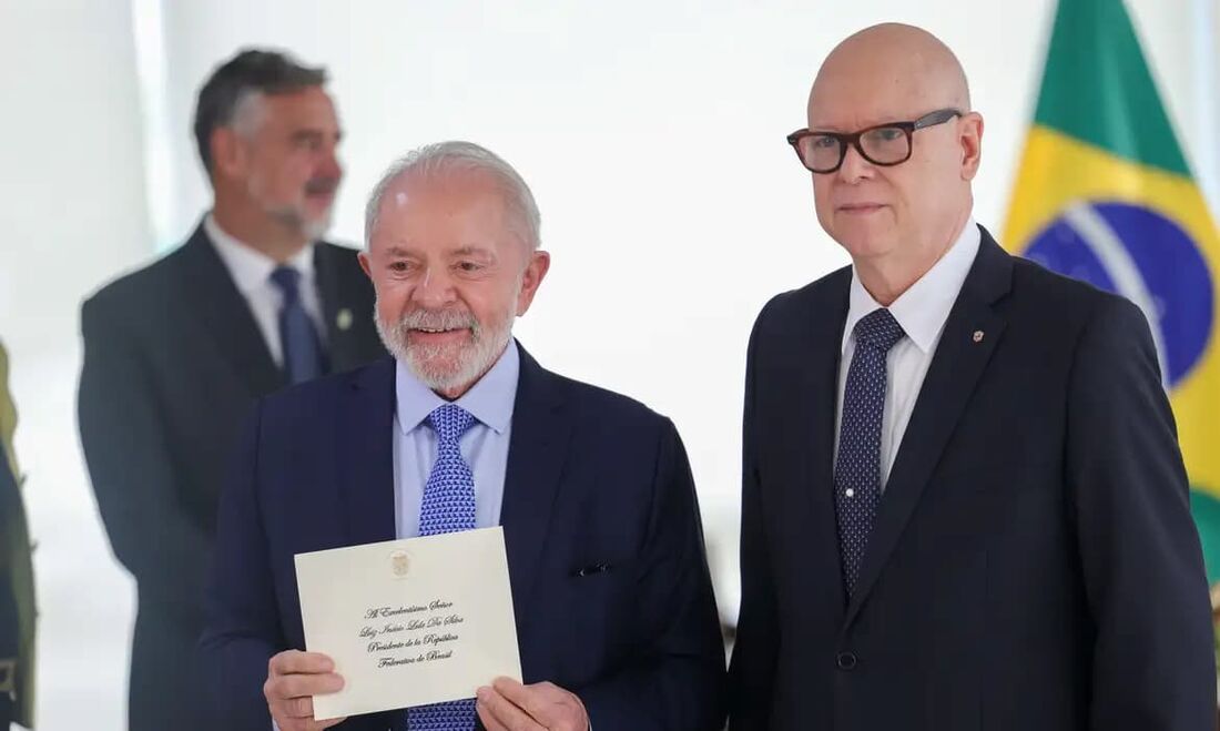 Presidente Luiz Inácio Lula da Silva recebe credencial do embaixador do Panamá, Flavio Gabriel Méndez Altamirano