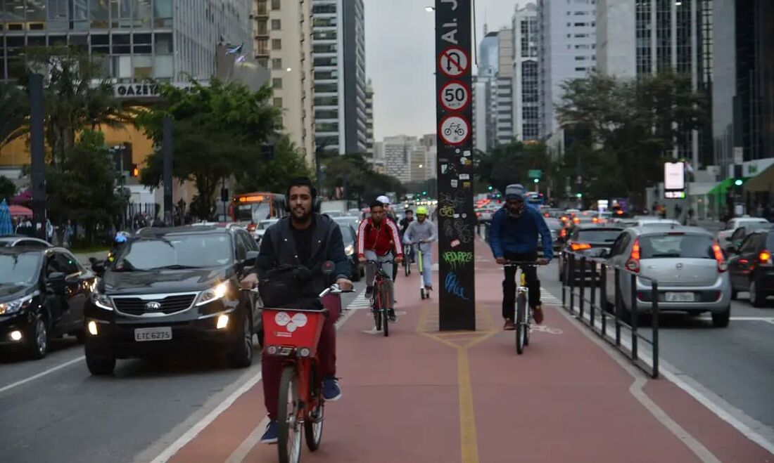 Segundo  estudo, 72% avaliaram que o país melhorou (40%) ou ficou igual (32%) em relação a 2023