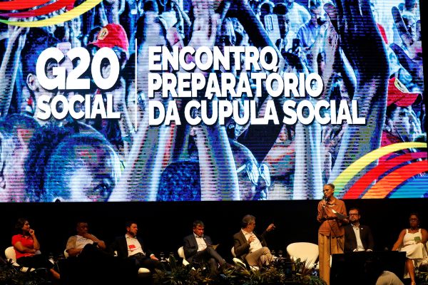 ministra do Meio Ambiente e Mudança do Clima, Marina Silva, durante Encontro preparatório da Cúpula Social do G20