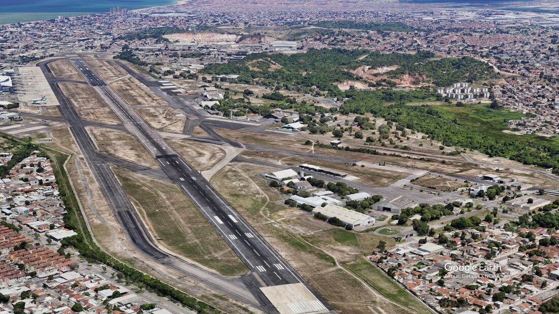 Vista da pista do Aeroporto do Recife