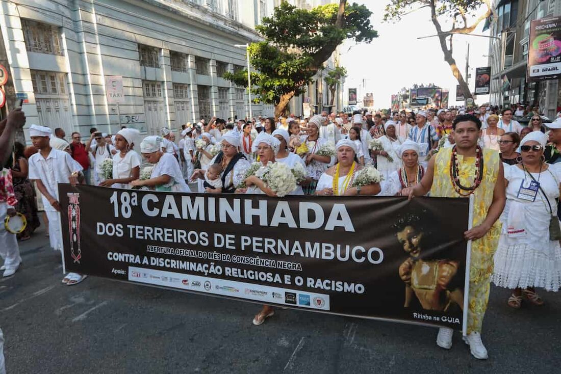 18ª Caminhada dos Terreiros de Pernambuco promoveu a discussão sobre o racismo religoso 