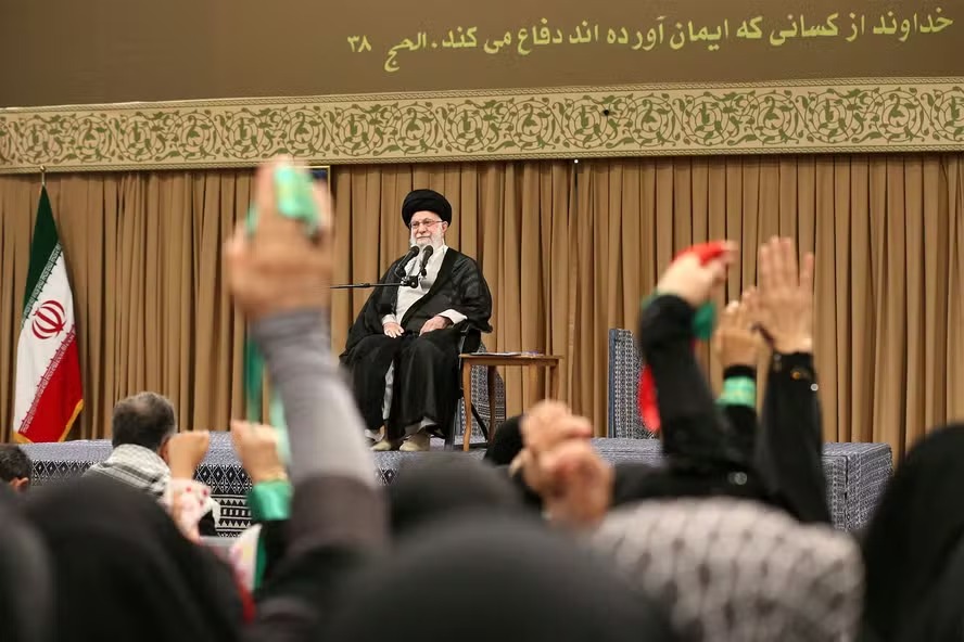 O aiatolá Ali Khamenei, líder supremo do Irã, em Teerã 