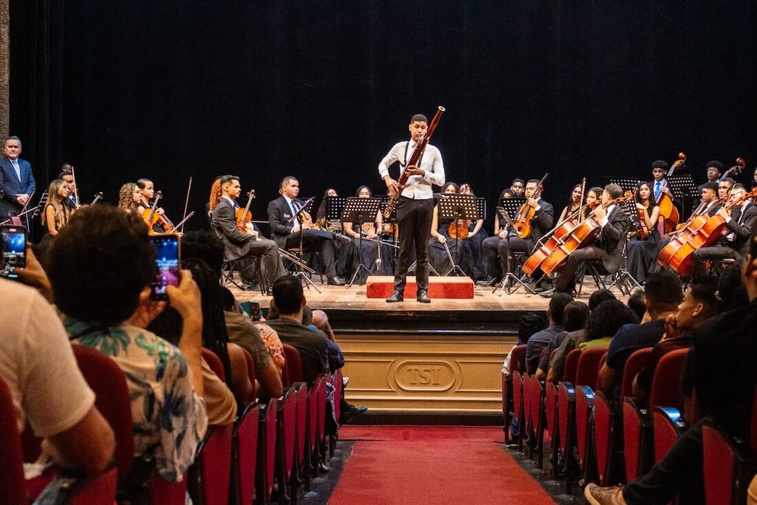 Orquestra Sinfônica Jovem Criança Cidadã promove estreia mundial de espetáculo no Teatro Santa Isabel