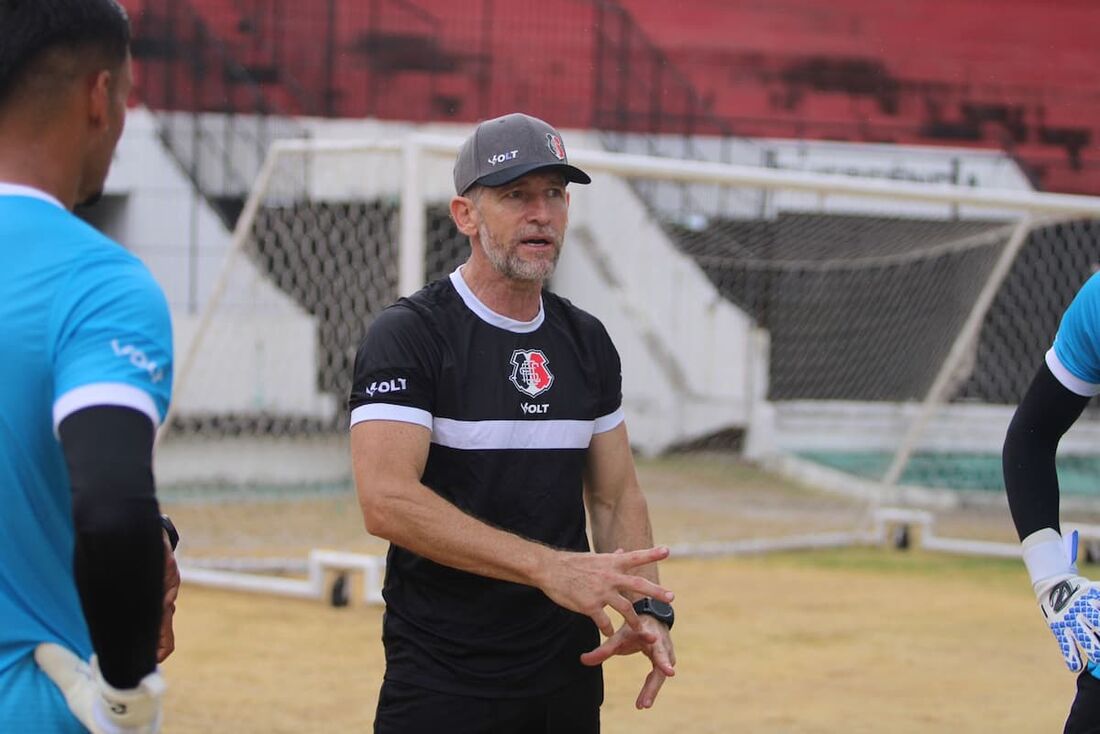 Rogério Dal Sorio é o novo preparador de goleiros do Santa Cruz