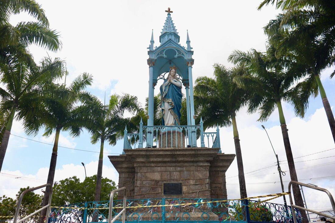 Imagem de Nossa Senhora da Conceição do Morro, padroeira afetiva do Recife