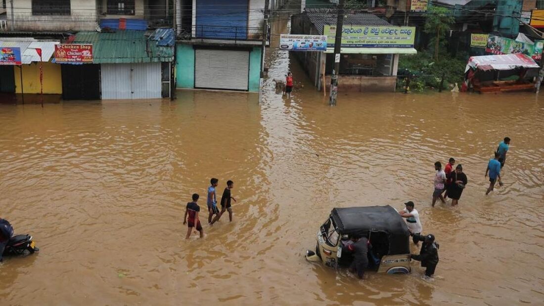 Chuvas torrenciais no Sri Lanka