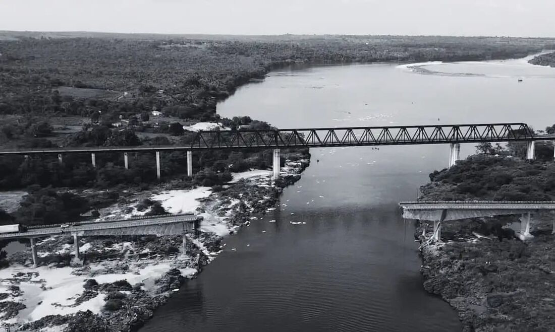 Já chega a 16 o número de pessoas desaparecidas após a queda da ponte Juscelino Kubitschek de Oliveira, sobre o Rio Tocantins.