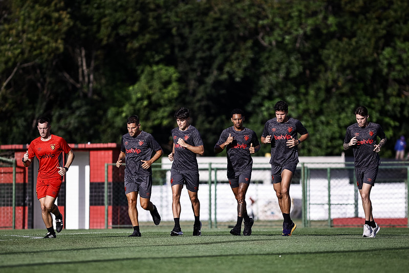 Jogadores do Sport durante treino no CT do clube