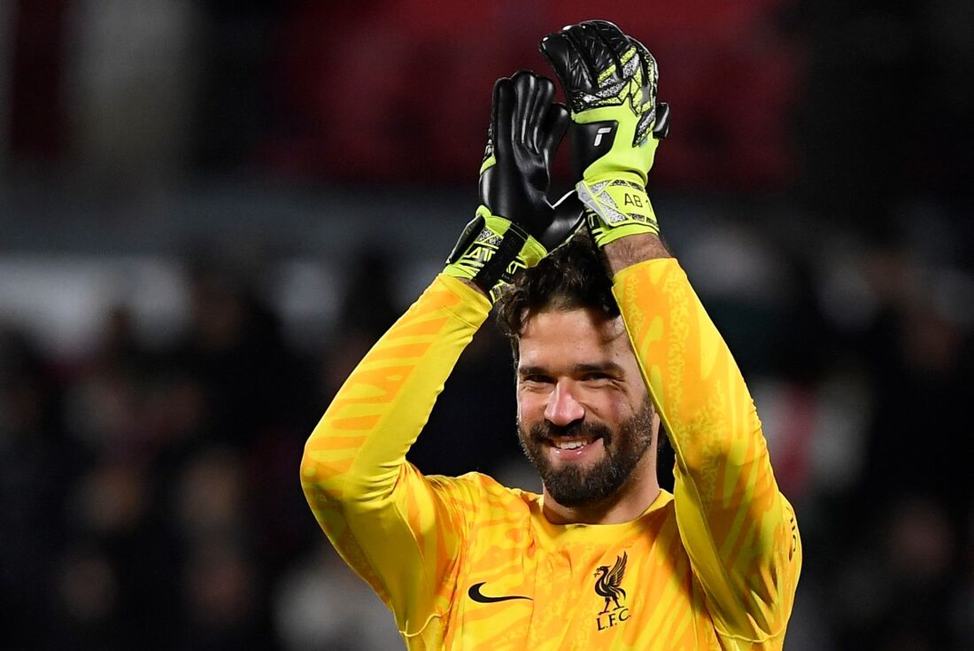 Alisson é Decisivo E Liverpool Bate Girona Pela Champions League - Folha PE