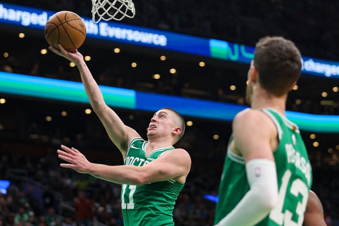 Payton Pritchard marca cesta pelo Boston Celtics