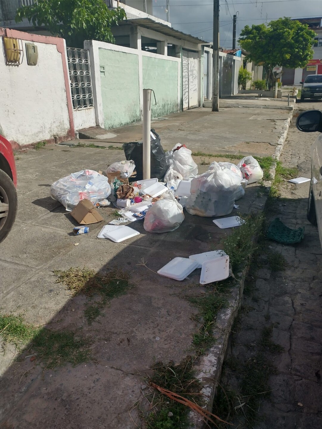 Coleta de lixo é suspensa em Olinda