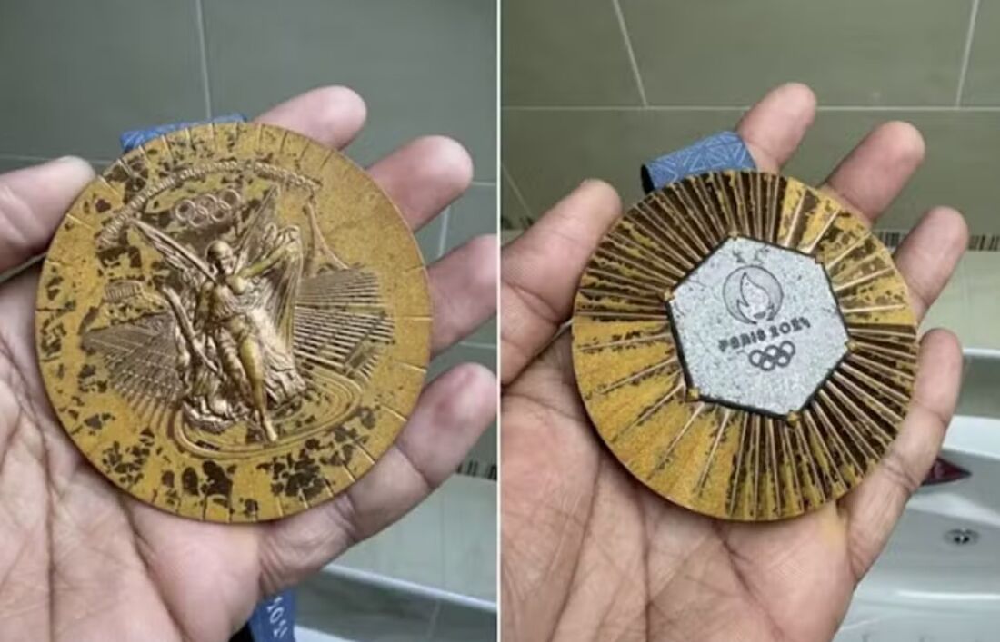 Em setembro, outros atletas já tinham reclamado da qualidade das medalhas, principalmente as de bronze