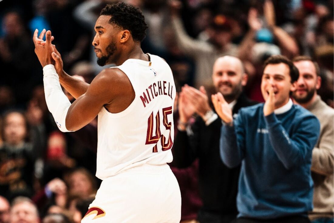 Donovan Mitchell anotou 27 pontos na vitória do Cleveland Cavaliers contra o Milwaukee Bucks 