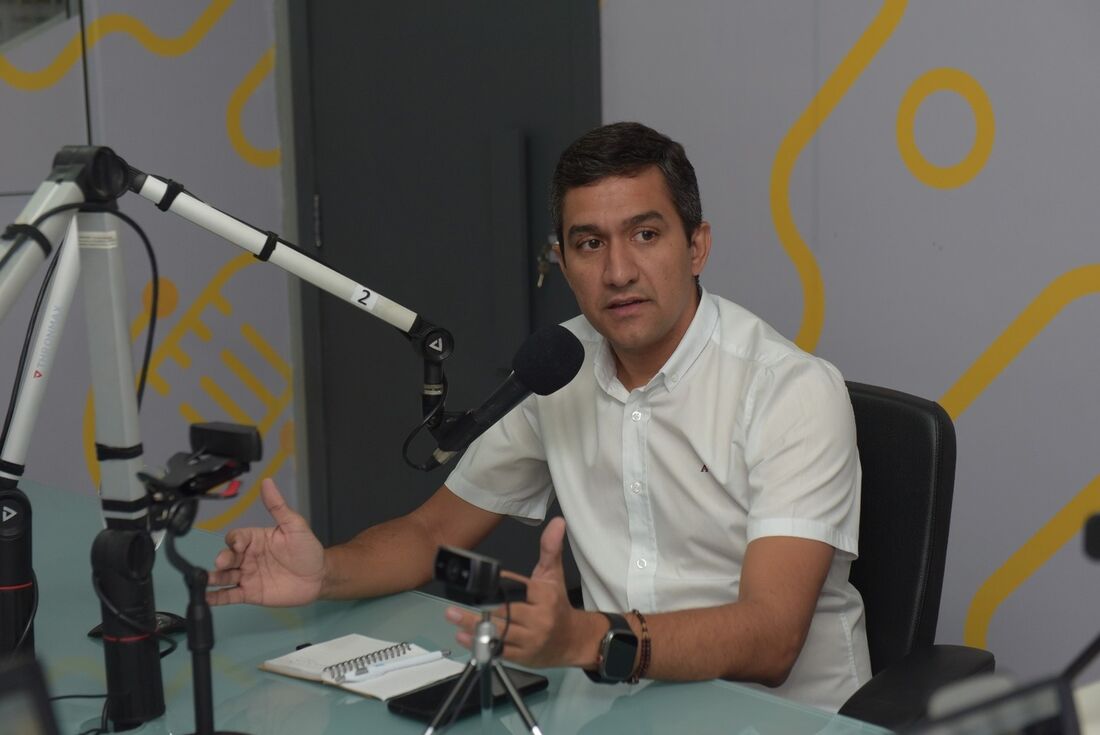 O prefeito eleito de Tabira, Flávio Marques (PT), vem encontrando dificuldades para realizar o processo de transição com a atual gestão da cidade.