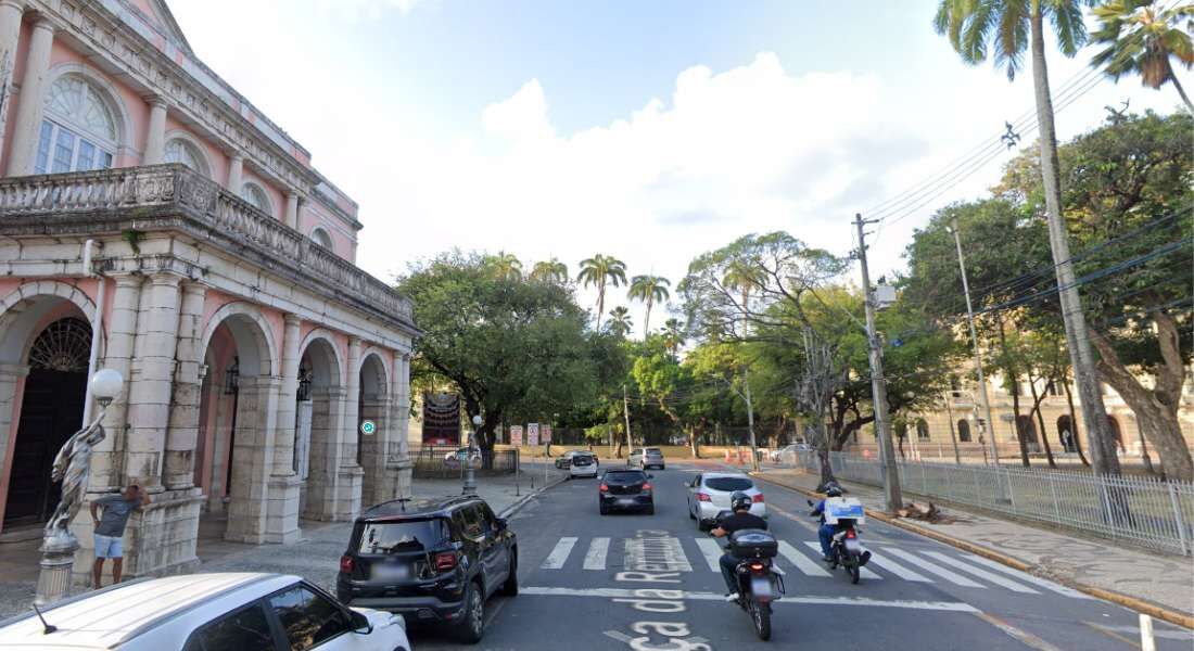 Morte aconteceu nas proximidades da Praça da República, no Centro do Recife