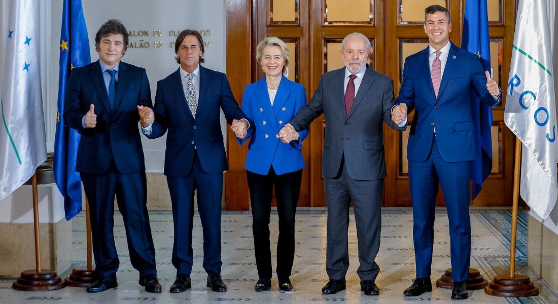 Ursula von der Leyen com presidentse dos países partes do Mercosul