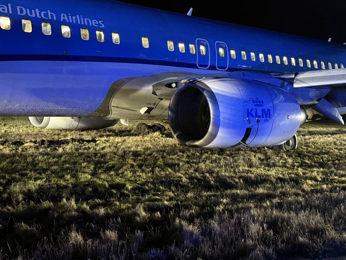 Avião da KLM que saía de Oslo rumo a Amsterdã saiu da pista