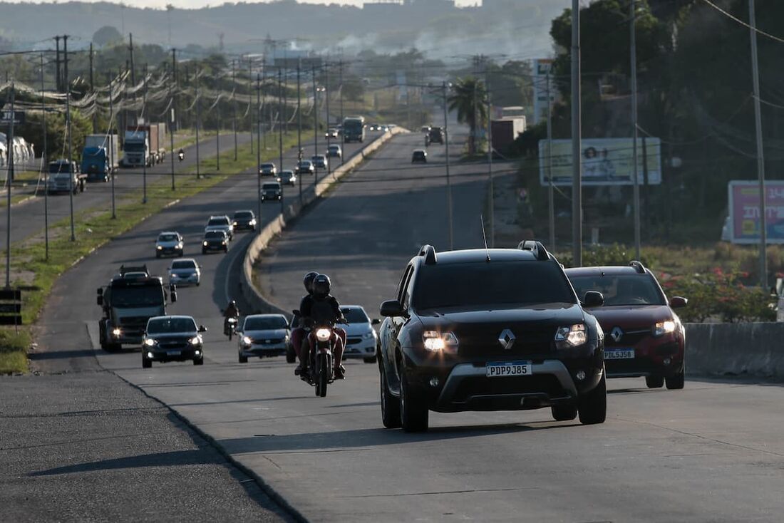 Movimentação na rodovia BR-101, em Pernambuco, na volta do feriadão de Natal