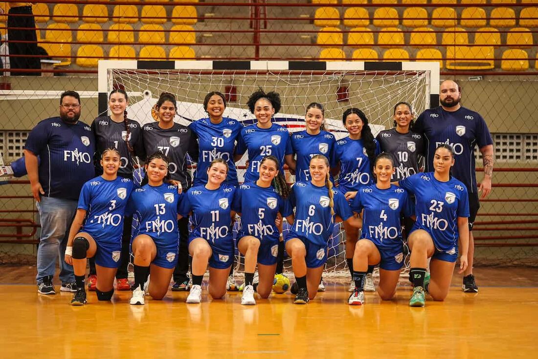 Atletas que vão representar Pernambuco final do Campeonato Brasileiro Juvenil de Handebol 