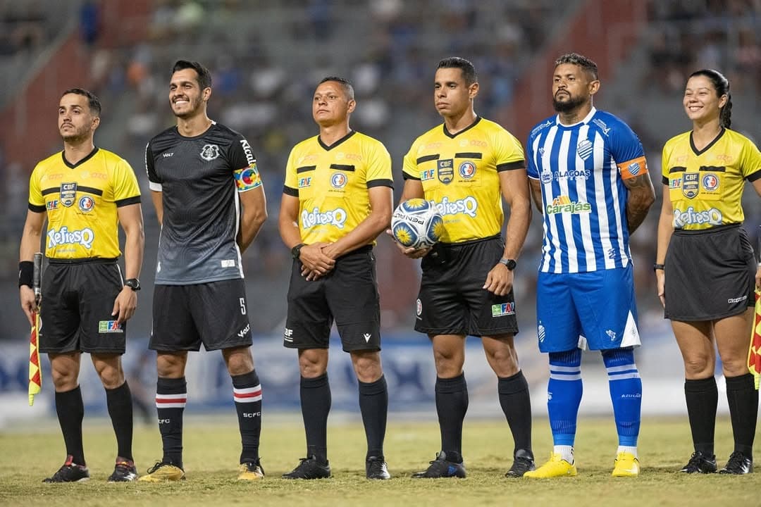 Lucas Siqueira foi escolhido como capitão do Santa Cruz no primeiro teste de pré-temporada para 2025 